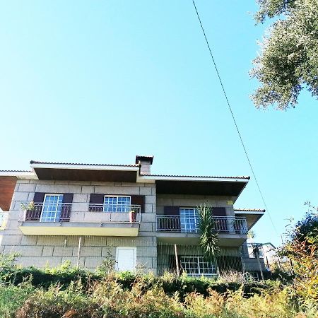 セロリコ・デ・バスト Refugio Do Seixosoヴィラ エクステリア 写真