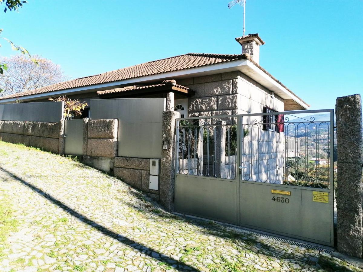 セロリコ・デ・バスト Refugio Do Seixosoヴィラ エクステリア 写真